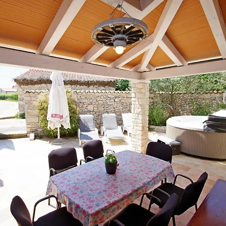 Holiday home Mery